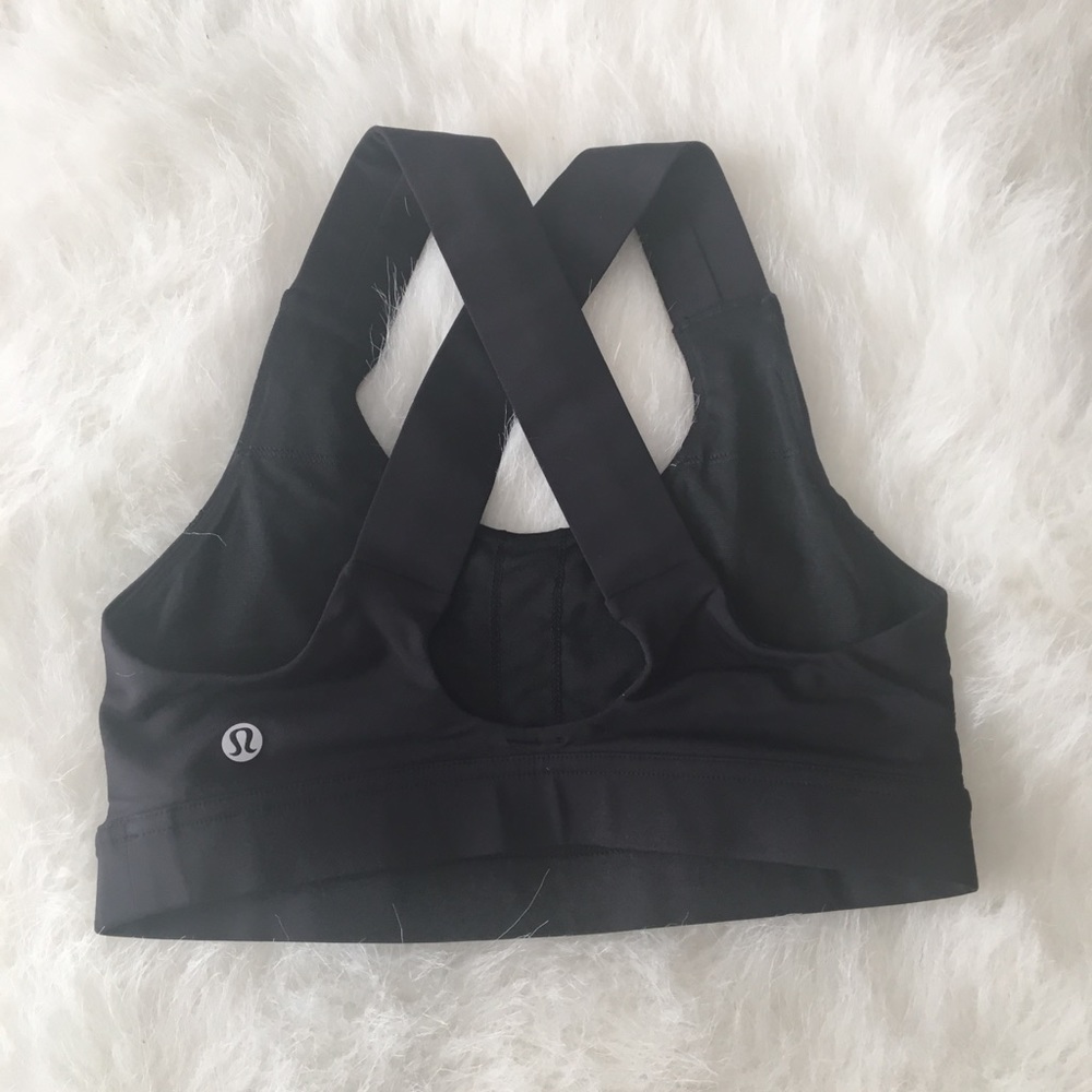 Black Lululemon Sports Bra
